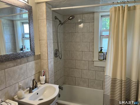 63 Court A, Bld 18 Court Bridgeport CT 06610