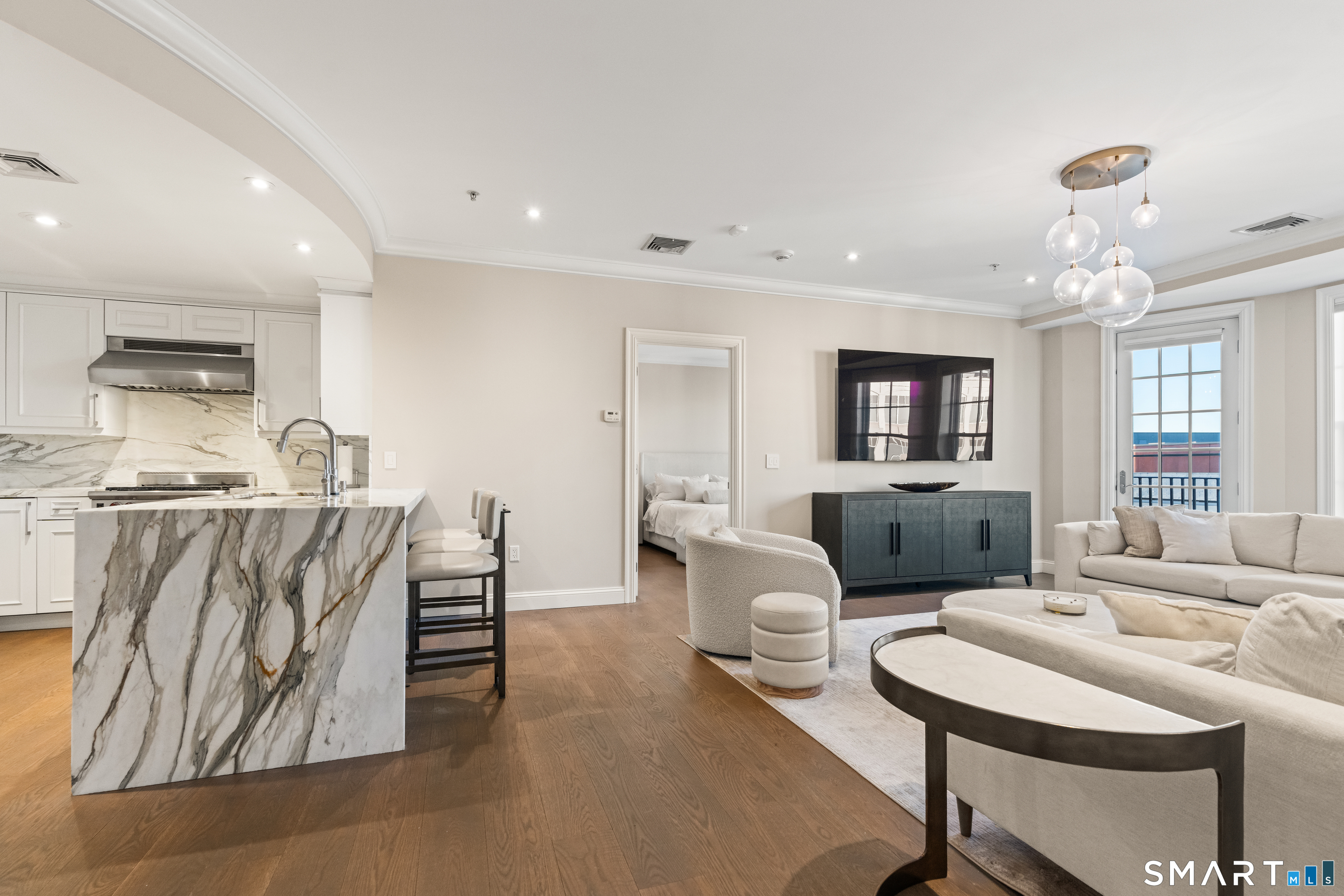 West Hartford CT, 85 Memorial Road, Unit APT 411