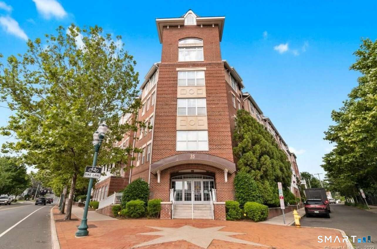 35 West Broad Street Stamford CT 06902
