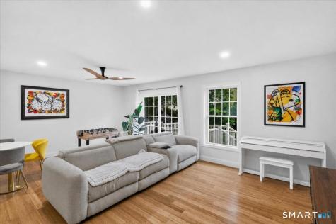 15 Freedom Way East Lyme CT 06357