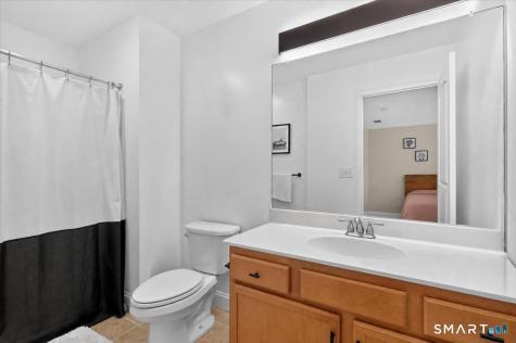 15 Freedom Way East Lyme CT 06357