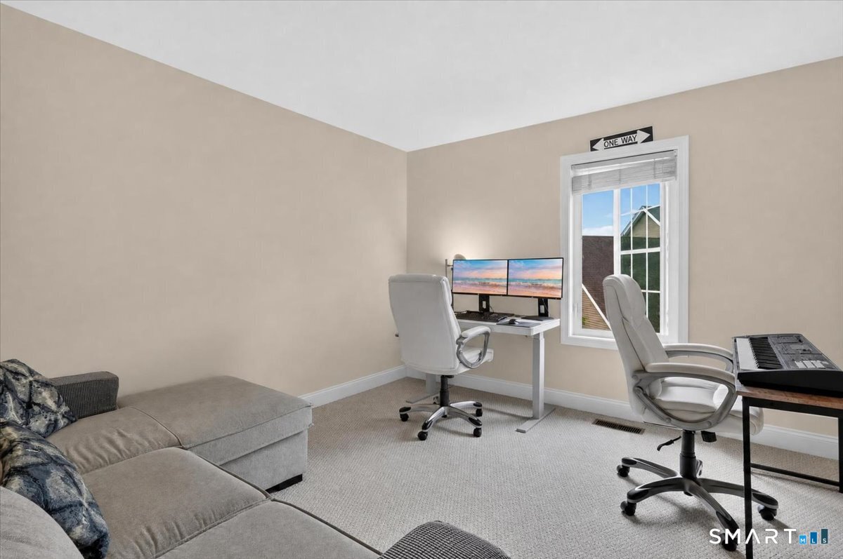 15 Freedom Way East Lyme CT 06357