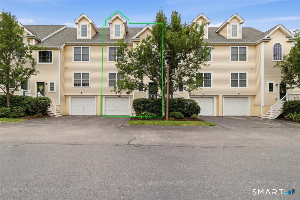 15 Freedom Way East Lyme CT 06357