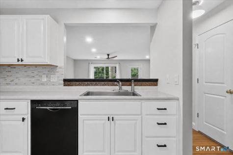 15 Freedom Way East Lyme CT 06357