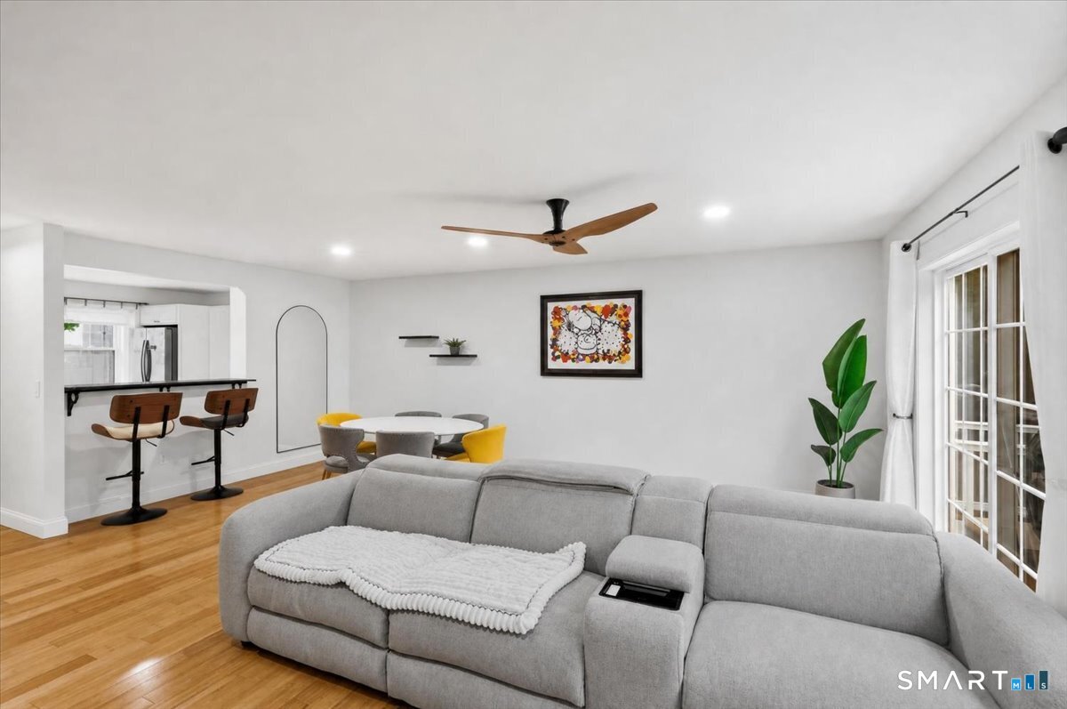 15 Freedom Way East Lyme CT 06357