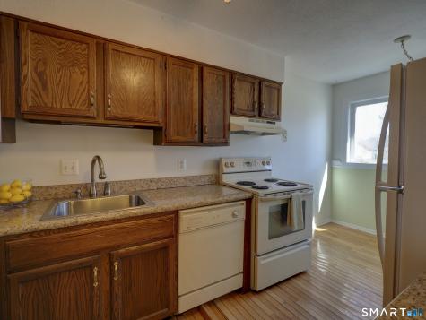 412 Pilgrim Harbor Wallingford CT 06492