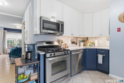 49 Thames Height Lane Groton CT 06340