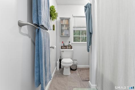 49 Thames Height Lane Groton CT 06340