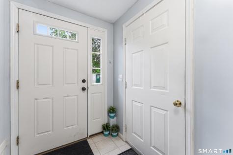 49 Thames Height Lane Groton CT 06340