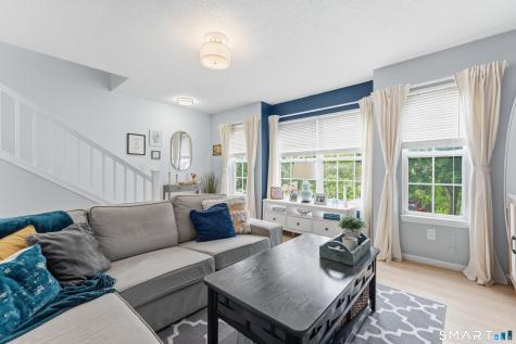 49 Thames Height Lane Groton CT 06340