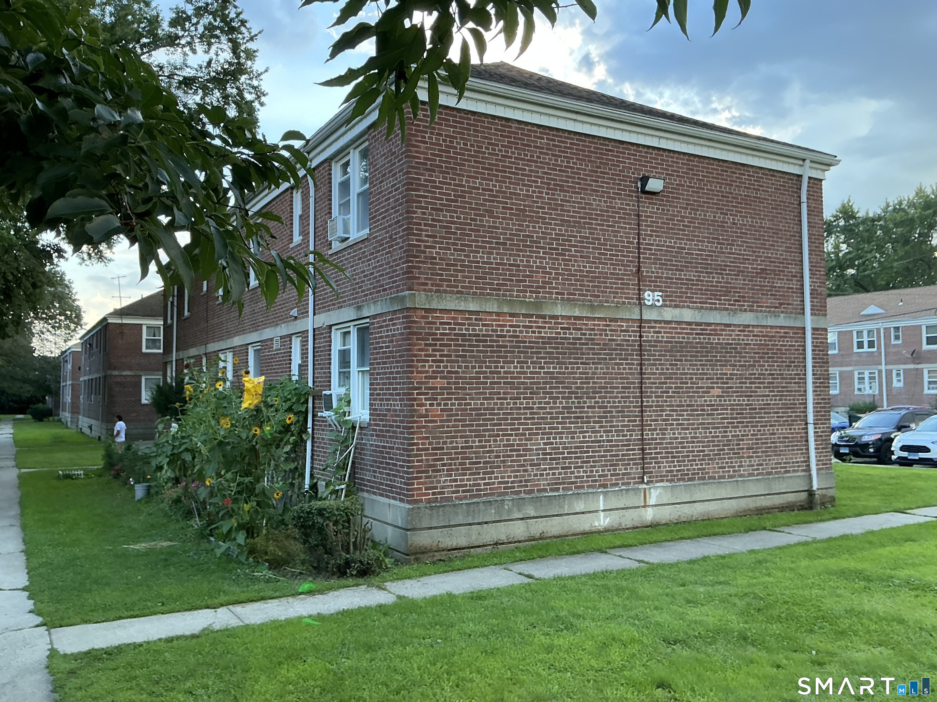 340 North Bishop, Bld 95 Avenue Bridgeport CT 06610