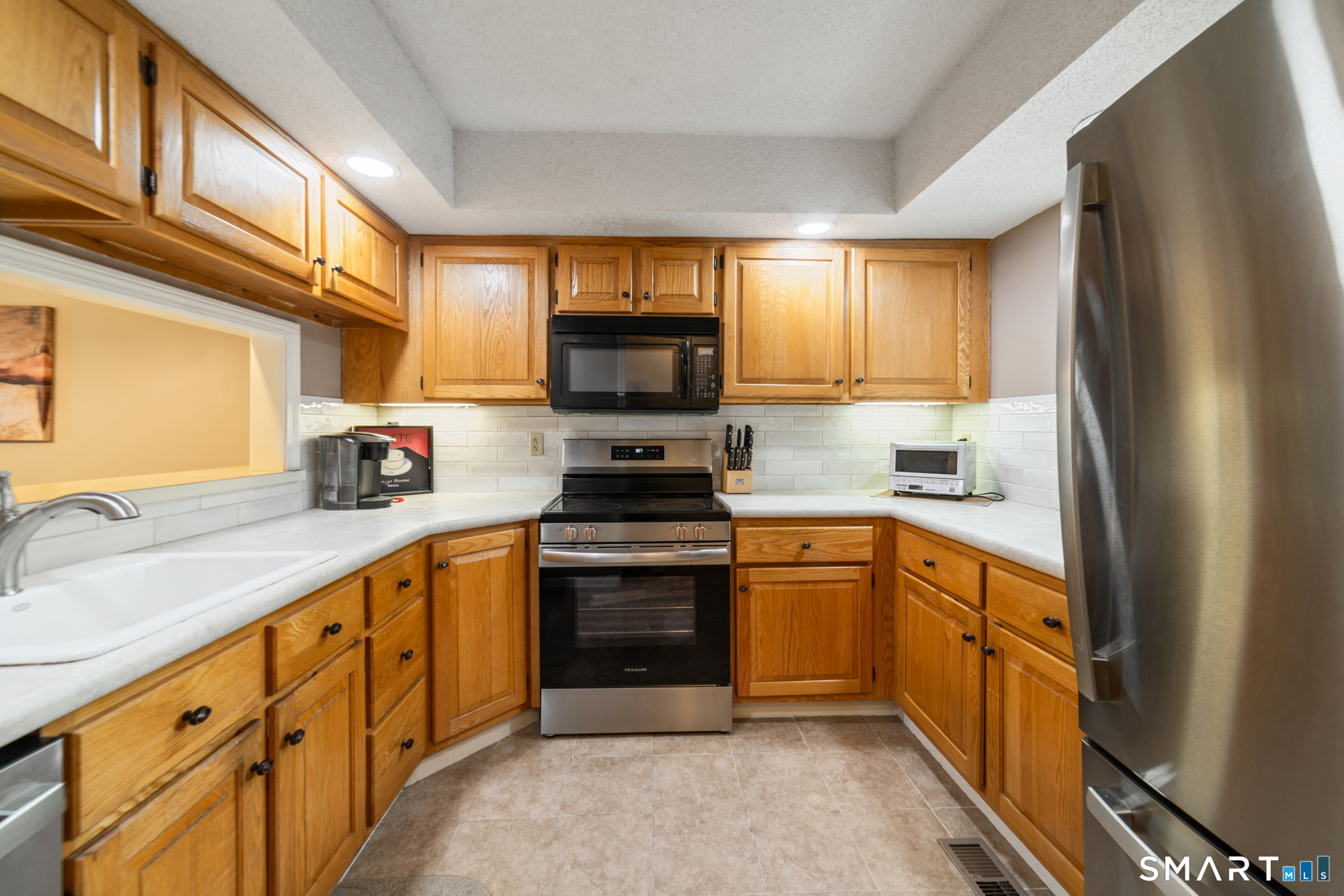 791 Long Hill Road Middletown CT 06457
