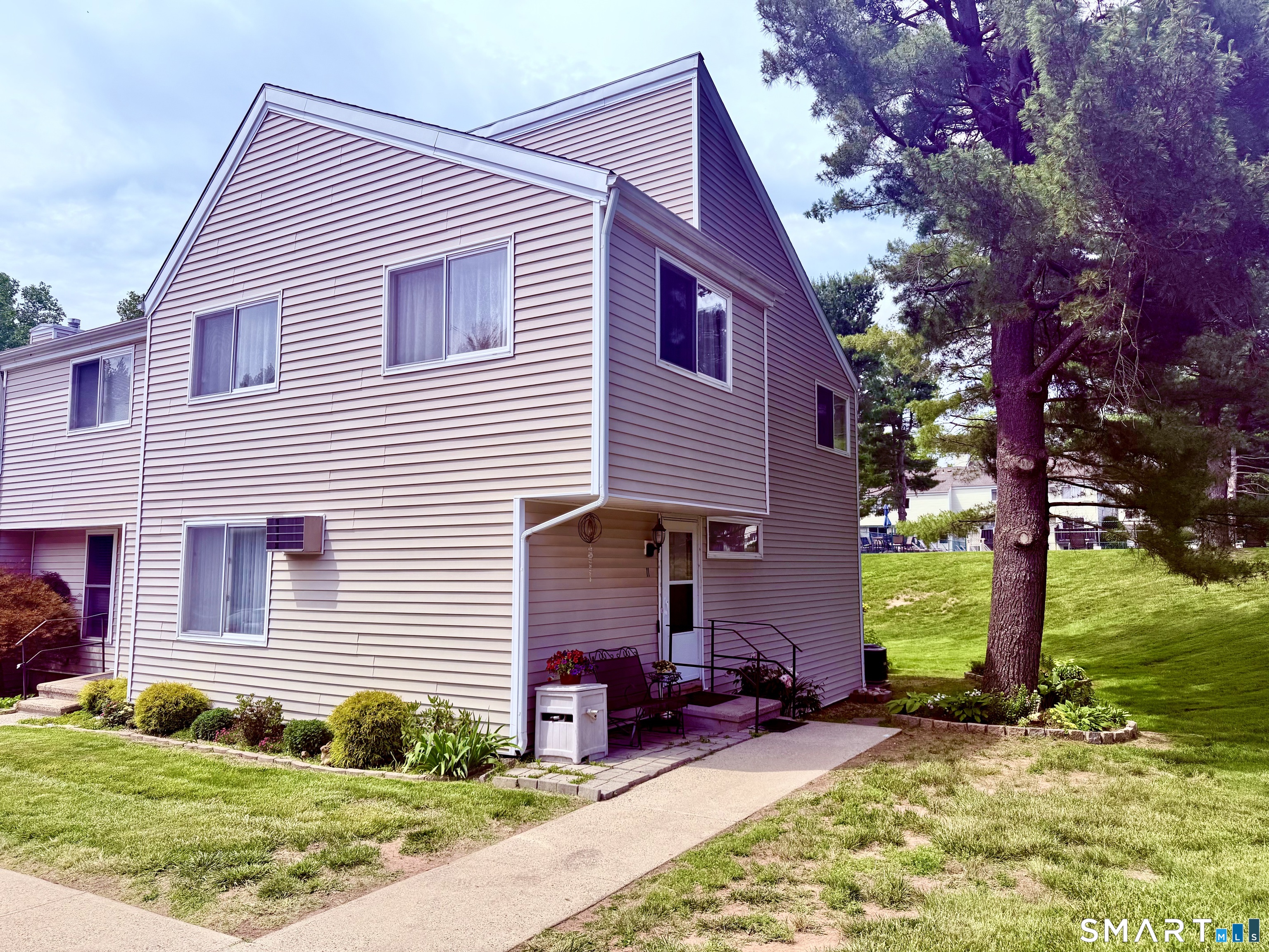 11 Watch Hill Circle Cromwell CT 06416