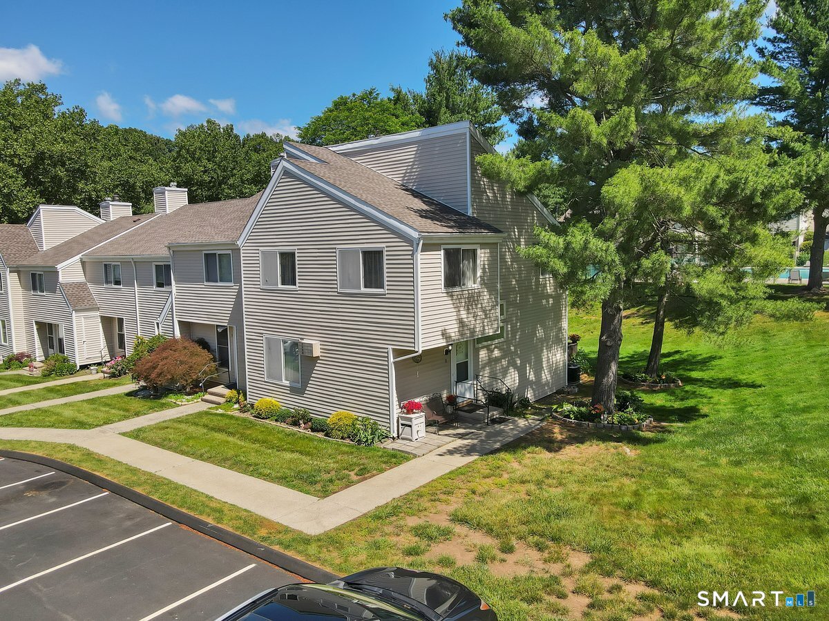 11 Watch Hill Circle Cromwell CT 06416
