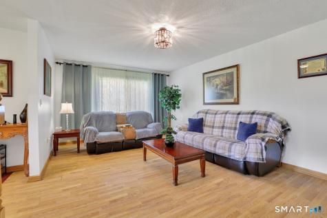 11 Watch Hill Circle Cromwell CT 06416