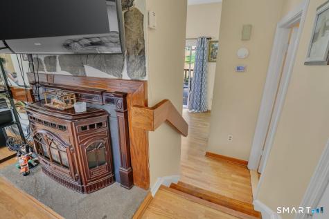 11 Watch Hill Circle Cromwell CT 06416