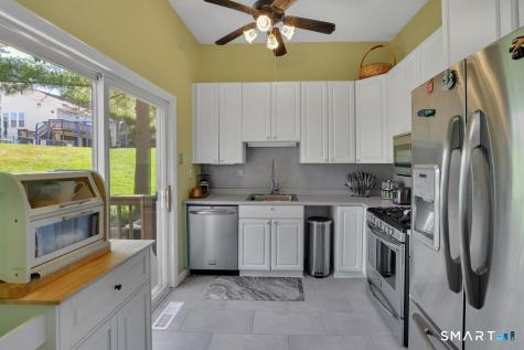 11 Watch Hill Circle Cromwell CT 06416
