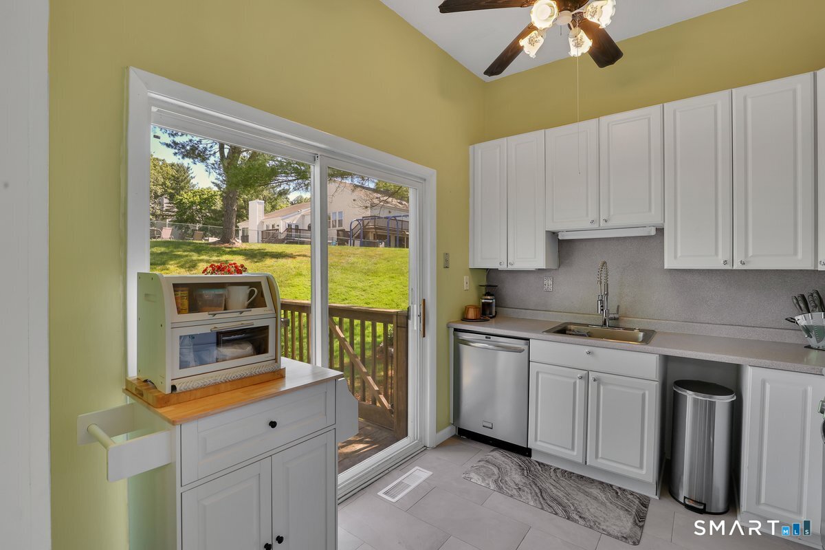 11 Watch Hill Circle Cromwell CT 06416