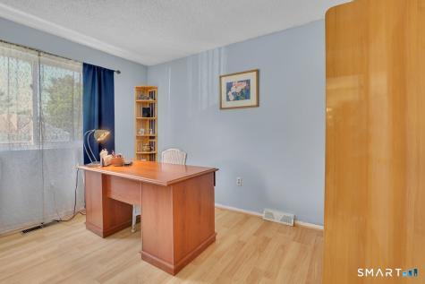 11 Watch Hill Circle Cromwell CT 06416
