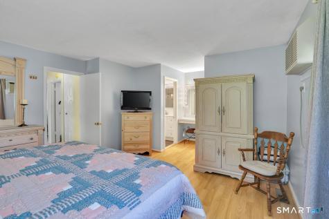 11 Watch Hill Circle Cromwell CT 06416
