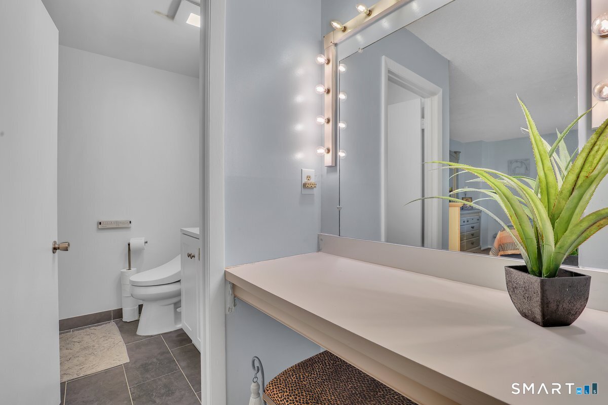 11 Watch Hill Circle Cromwell CT 06416