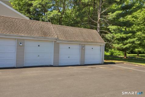 11 Watch Hill Circle Cromwell CT 06416