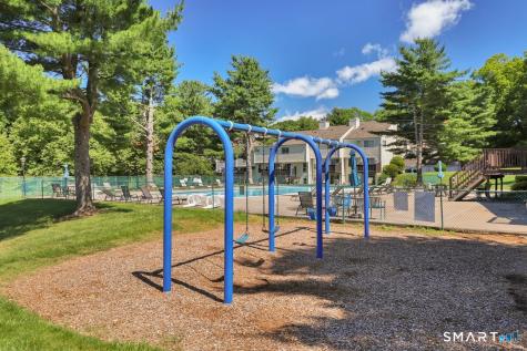 11 Watch Hill Circle Cromwell CT 06416