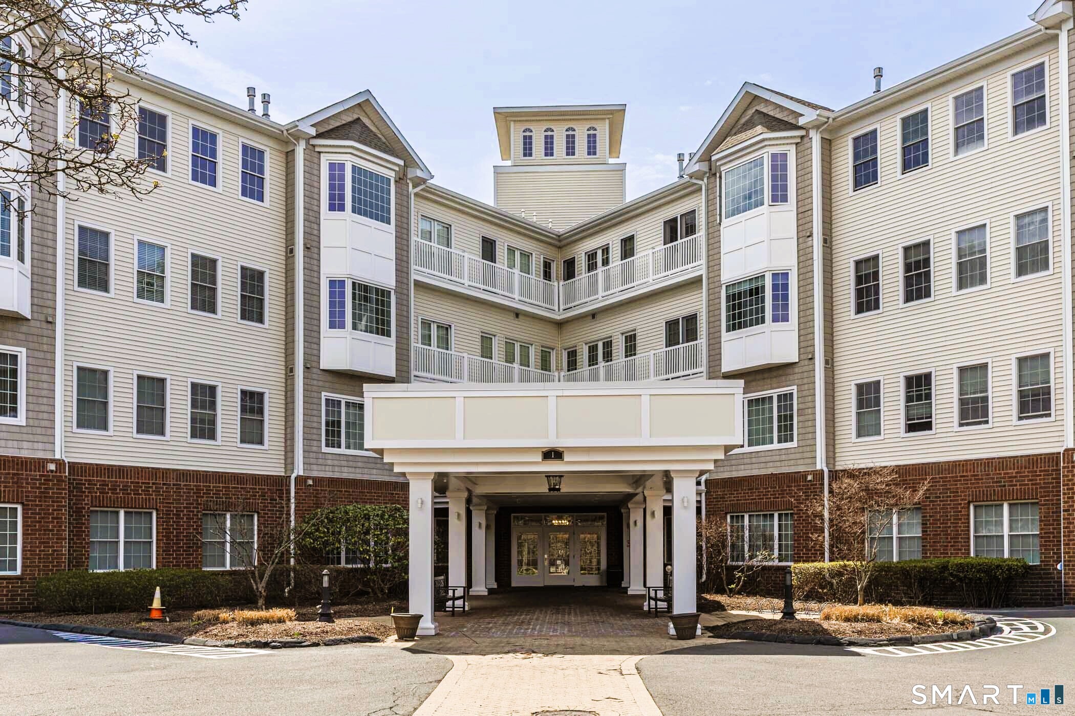 1 King Philip Drive West Hartford CT 06117
