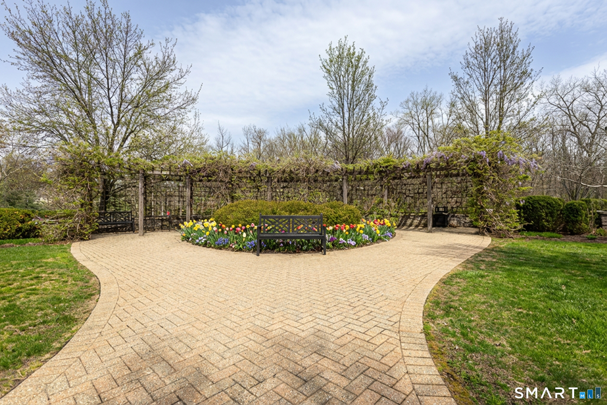 1 King Philip Drive West Hartford CT 06117