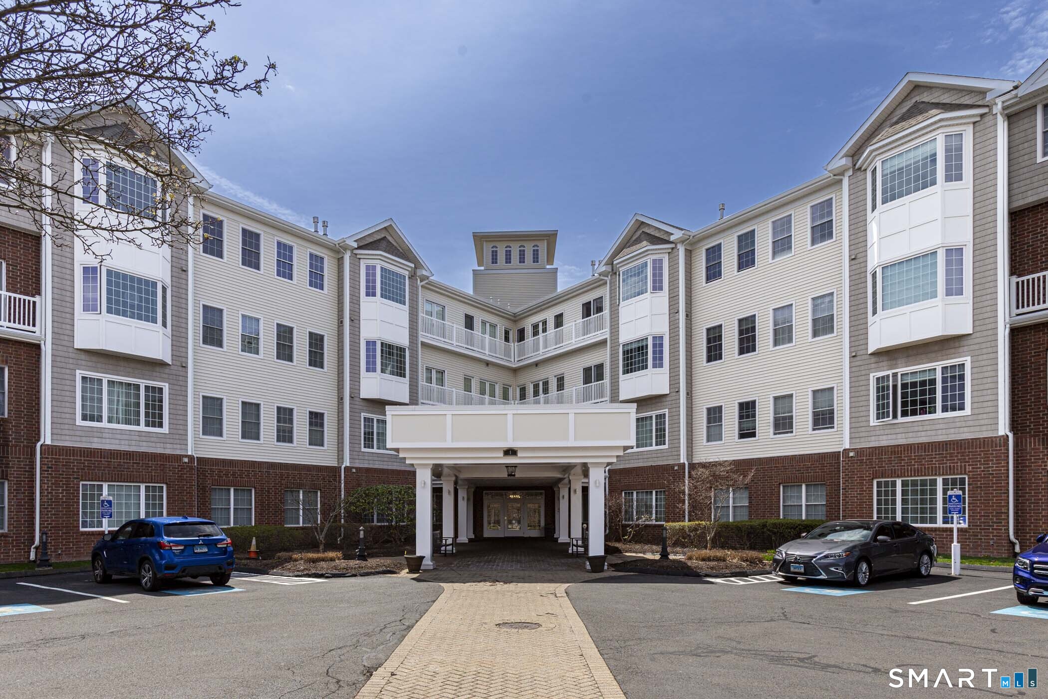 1 King Philip Drive West Hartford CT 06117