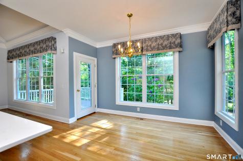 18 Cavendish Place Avon CT 06001