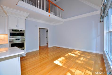 18 Cavendish Place Avon CT 06001