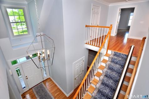18 Cavendish Place Avon CT 06001