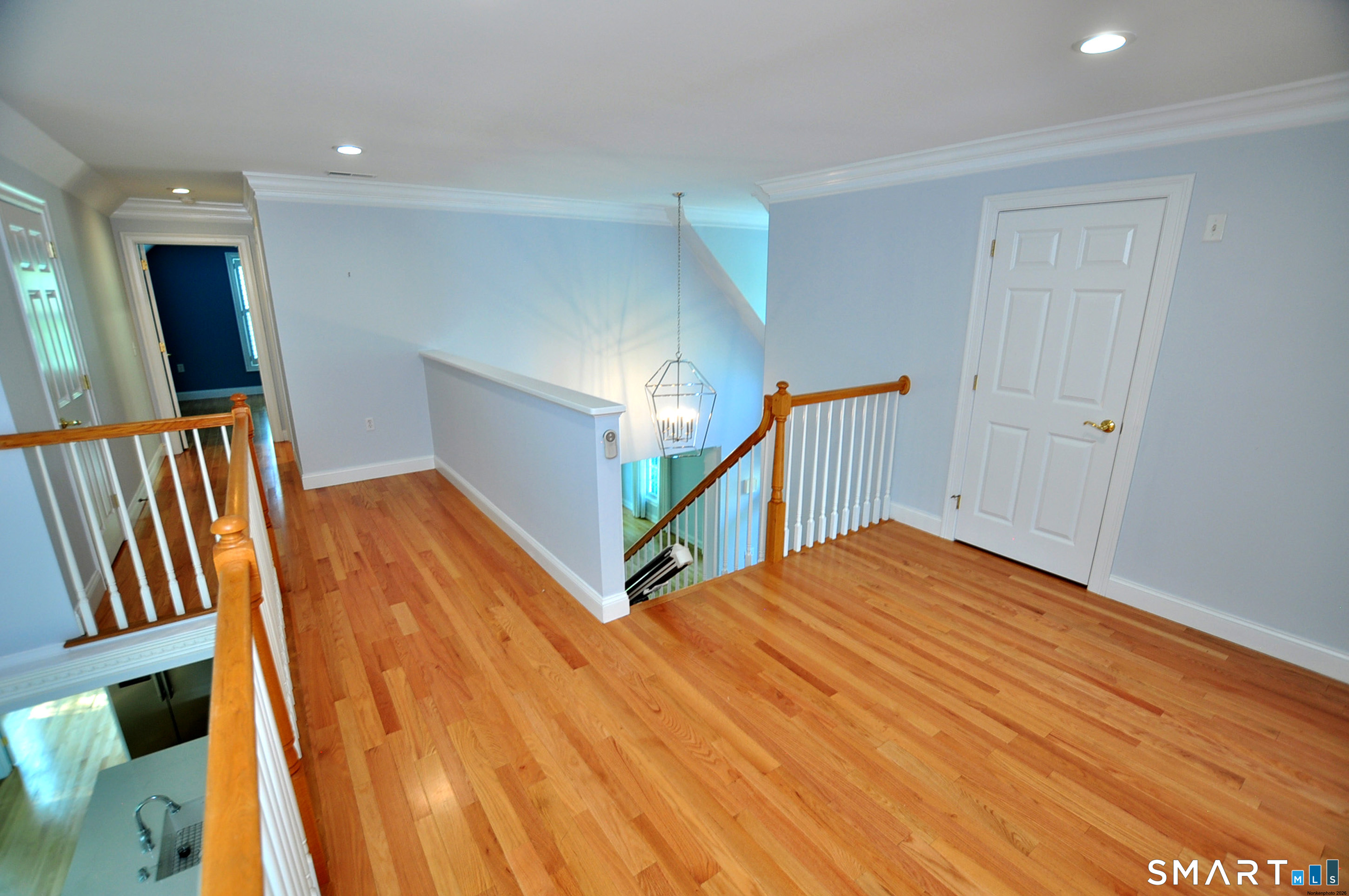 18 Cavendish Place Avon CT 06001