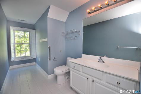 18 Cavendish Place Avon CT 06001