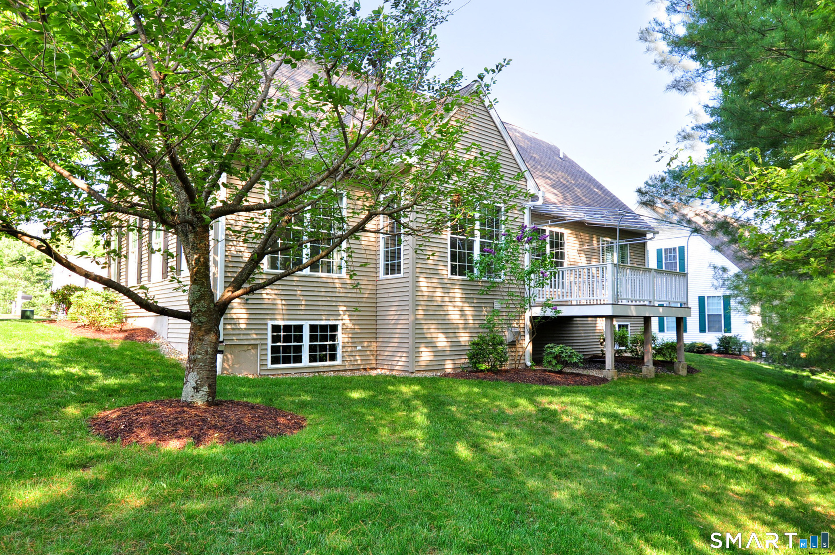 18 Cavendish Place Avon CT 06001