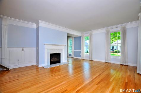 18 Cavendish Place Avon CT 06001