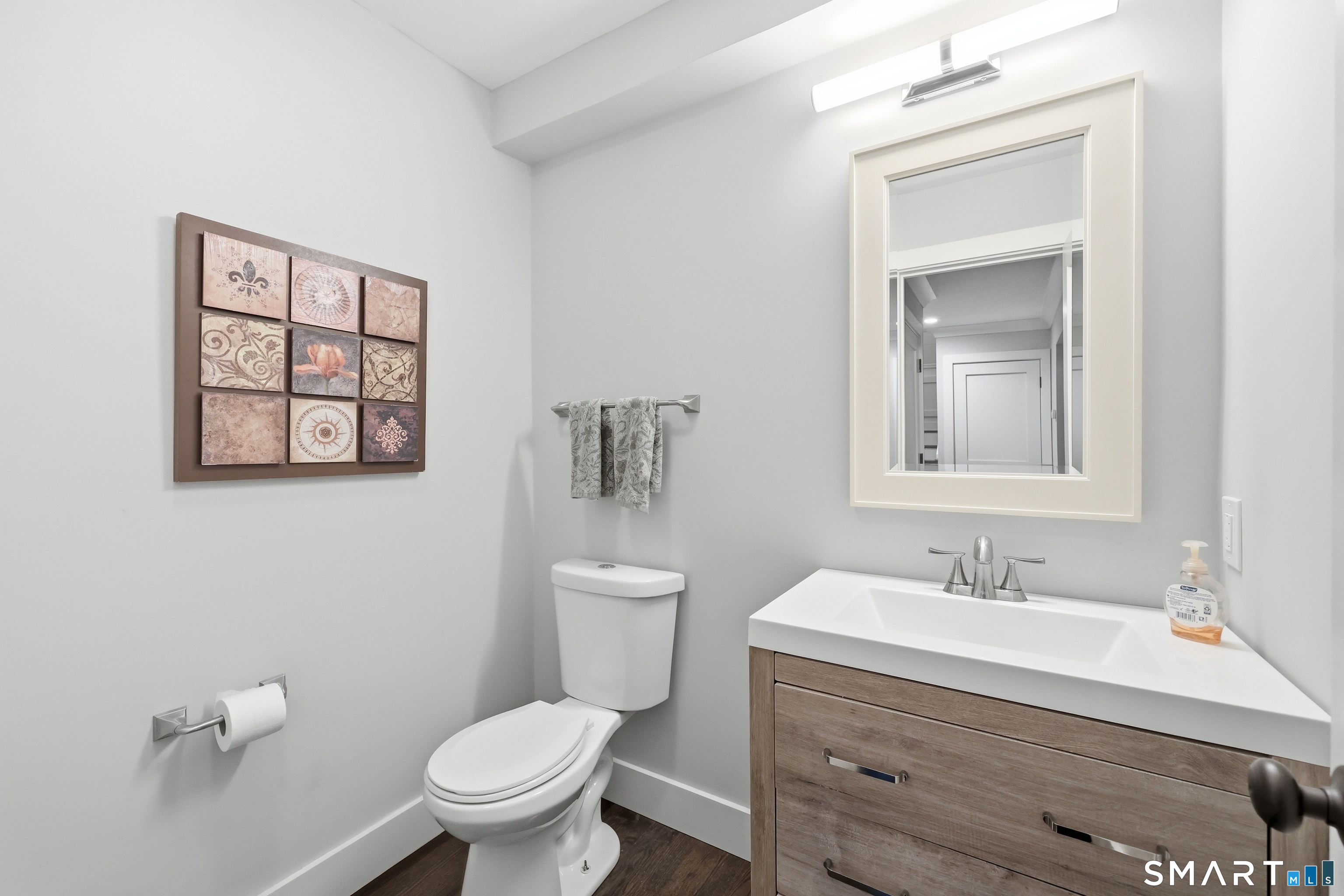 19 Applewood Lane Avon CT 06001