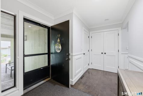 19 Applewood Lane Avon CT 06001