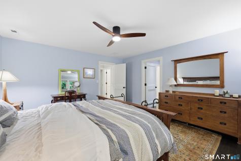 19 Applewood Lane Avon CT 06001