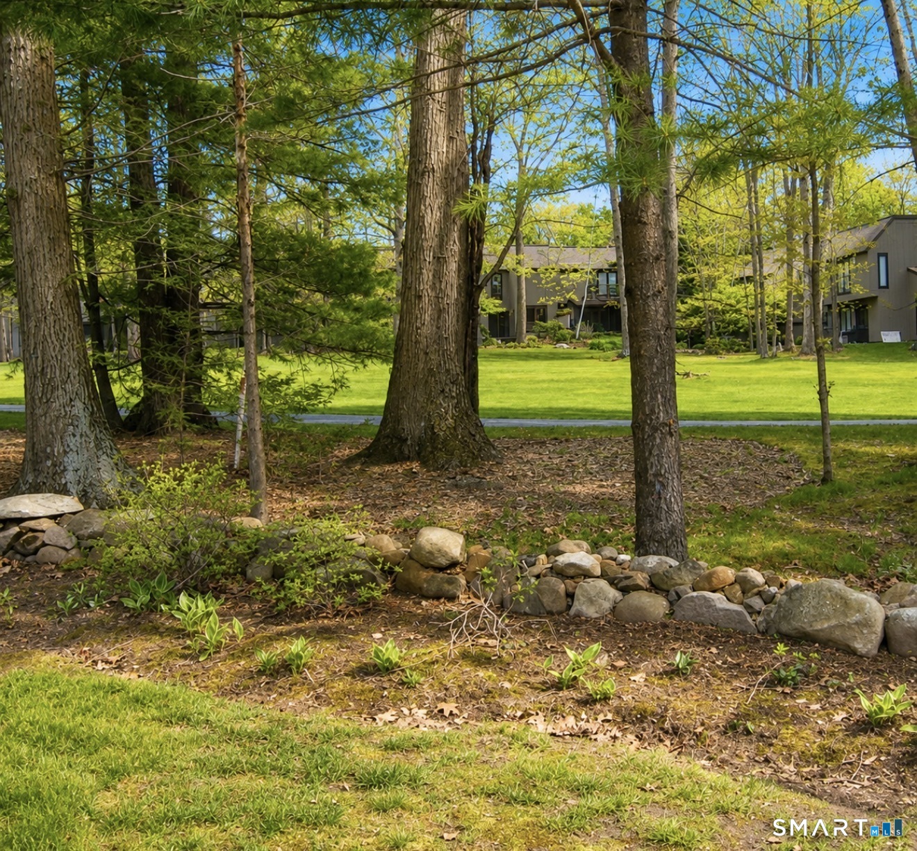 19 Applewood Lane Avon CT 06001