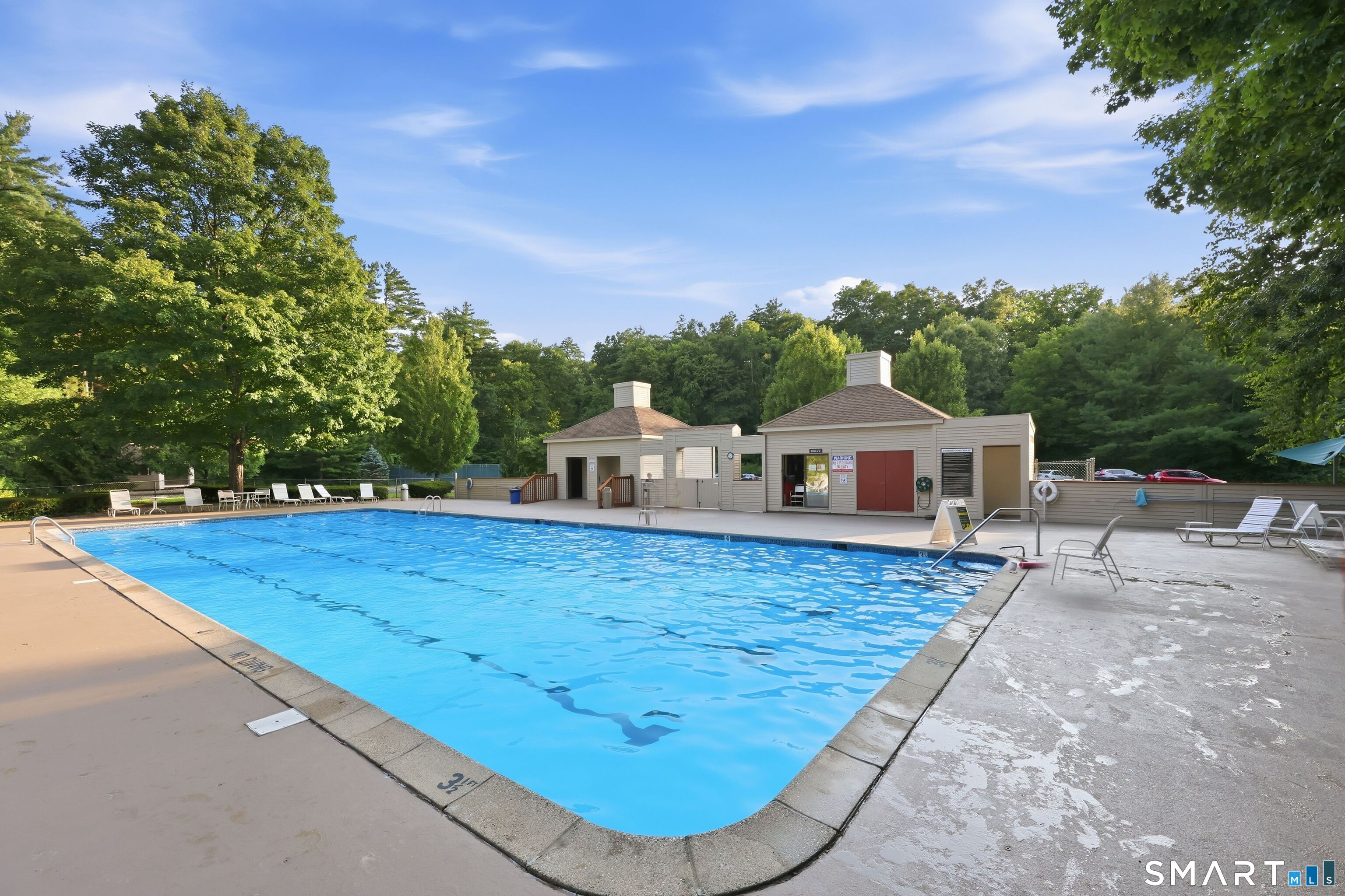 19 Applewood Lane Avon CT 06001