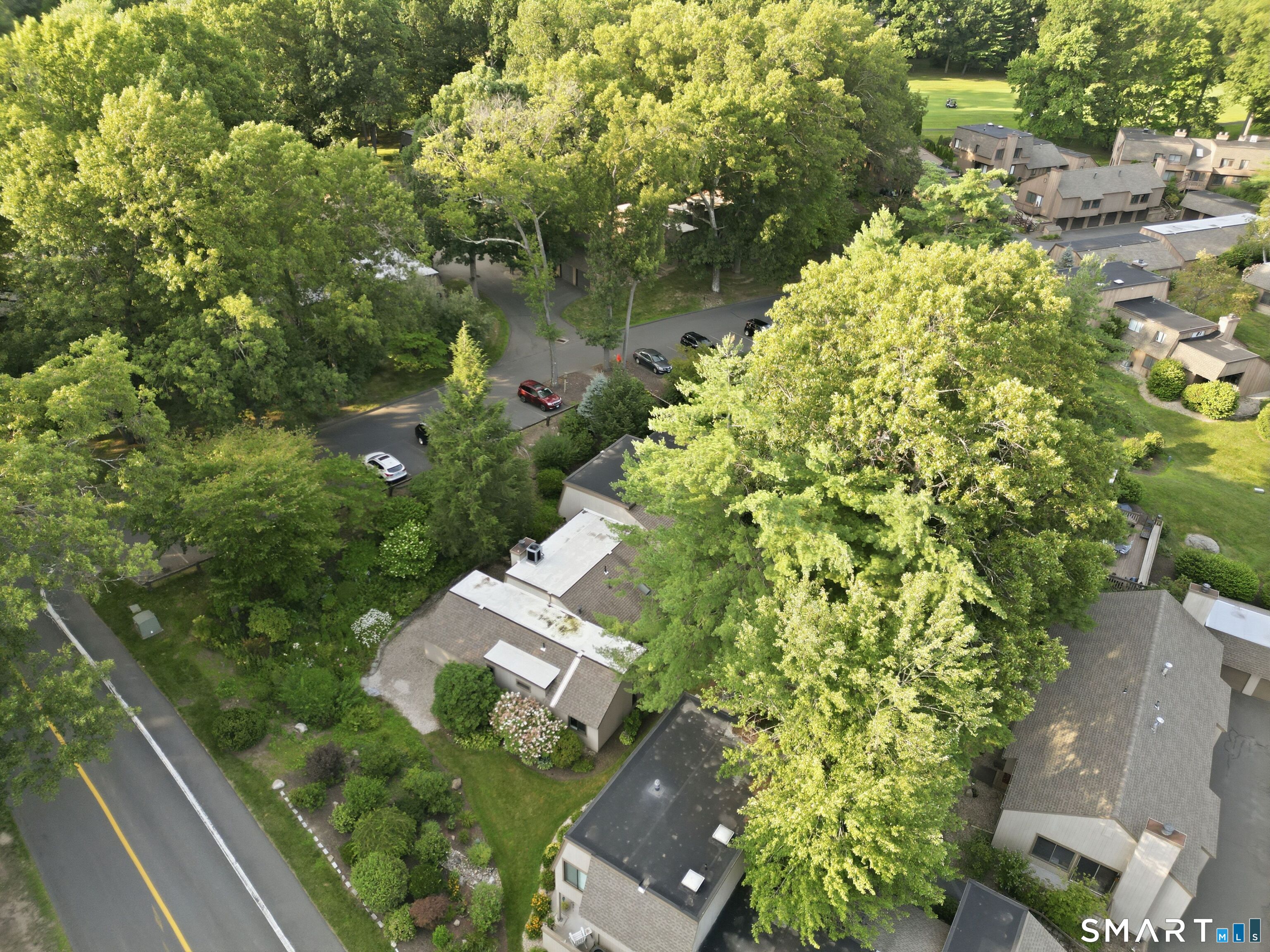 19 Applewood Lane Avon CT 06001