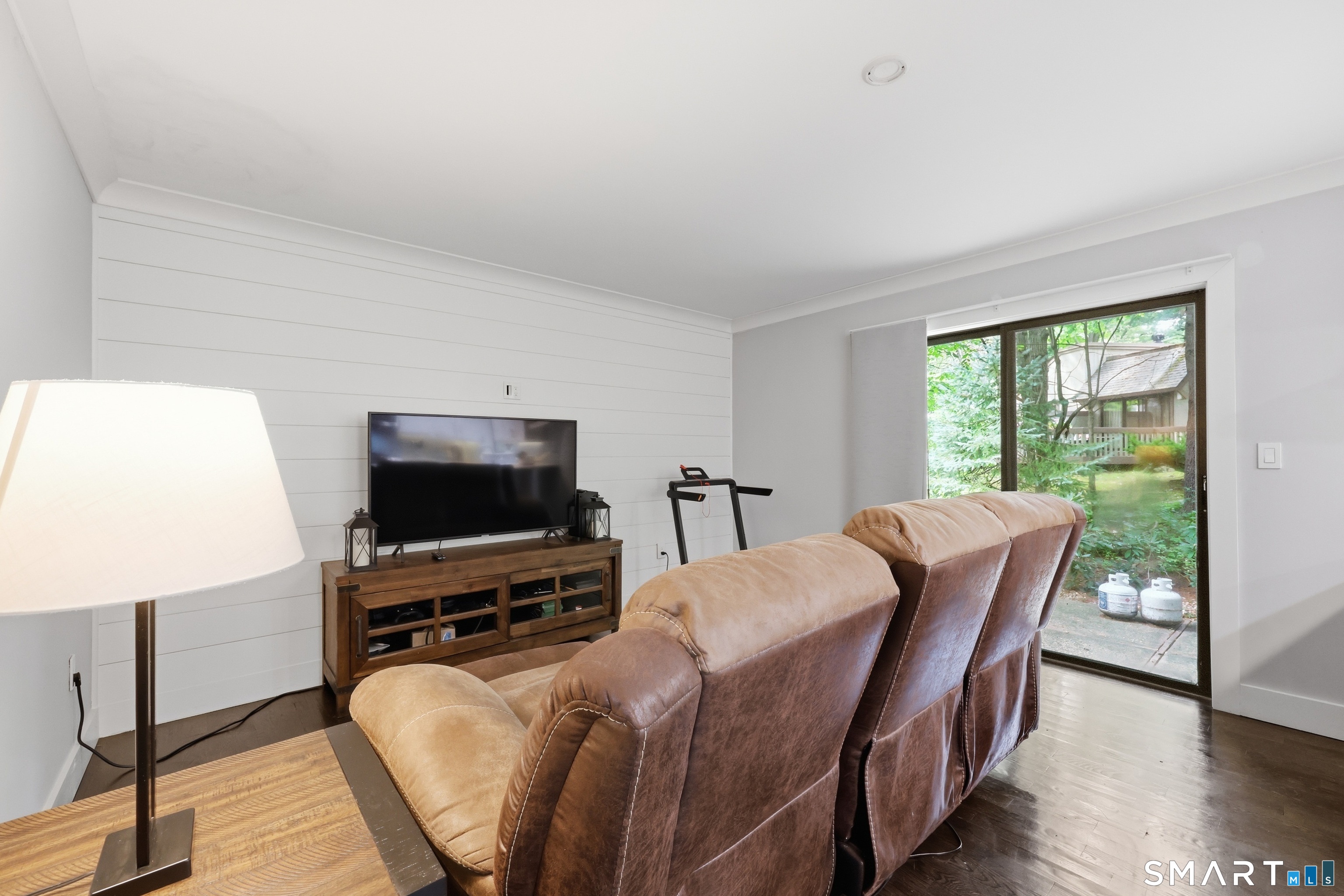 19 Applewood Lane Avon CT 06001
