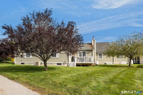 4 Mountain View Landing Killingly CT 06239