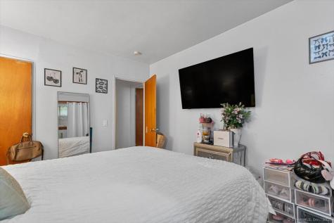 11 Bedford Avenue Norwalk CT 06850