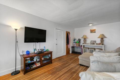 11 Bedford Avenue Norwalk CT 06850