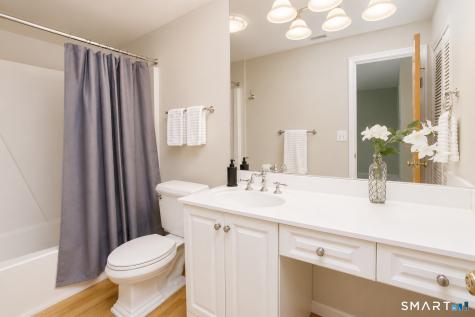 7 Old Mill Court Simsbury CT 06070
