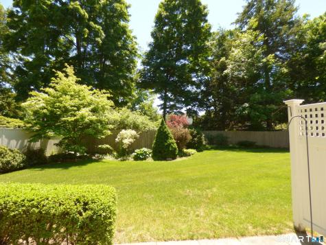 7 Old Mill Court Simsbury CT 06070