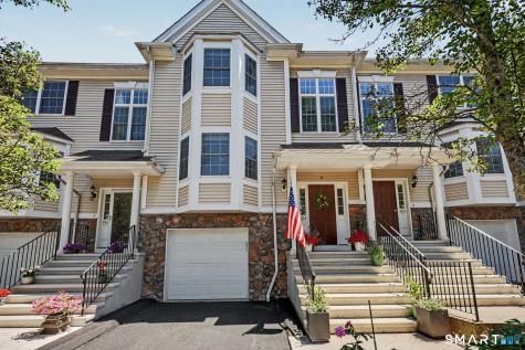 903 Larson Drive Danbury CT 06810